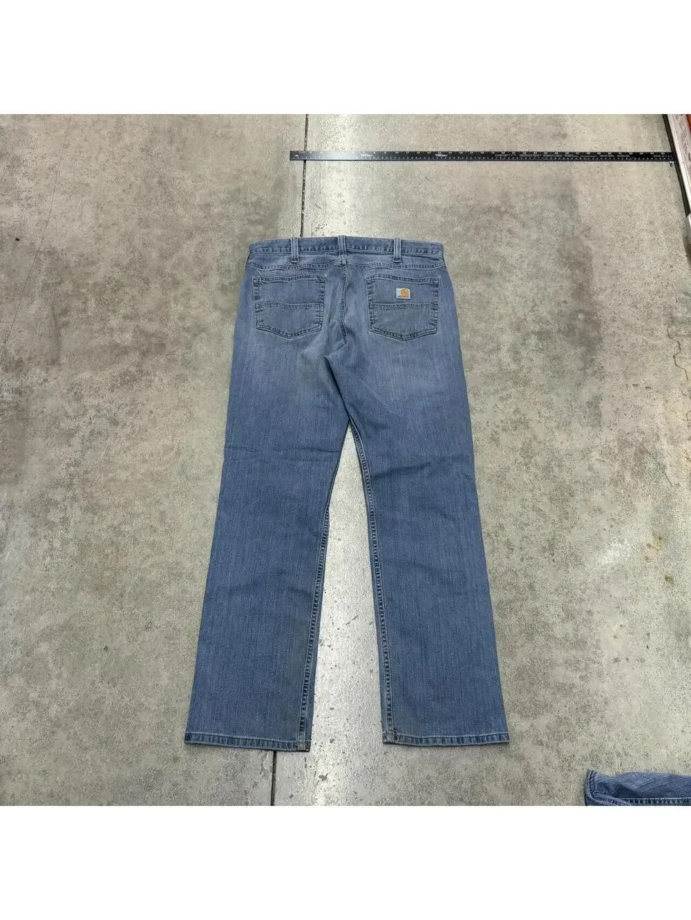 vintage carhartt faded blue relaxed fit jeans size 34 x 32
